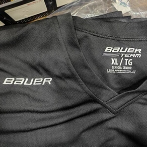 Хоккейная форма: футболка, штаны (шорты, трусы), гамаши (гетры)